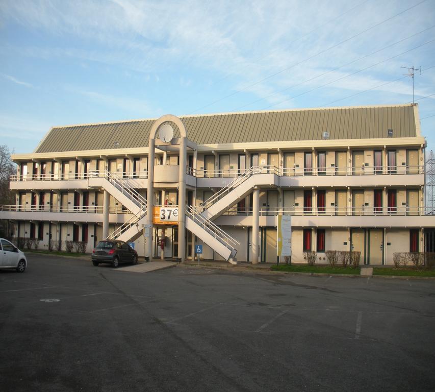 Premiere Classe Dreux Esterno foto