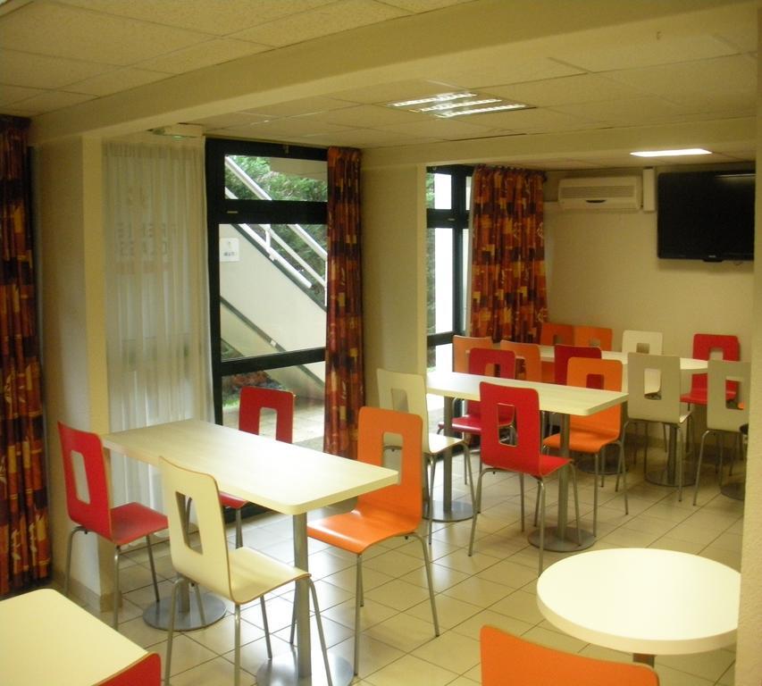 Premiere Classe Dreux Esterno foto